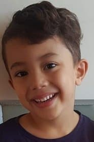 Denzel Quirke as Young Arthur (3 Years Old)