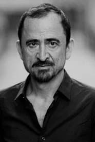 Maurizio Cardillo as Journalist