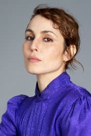 Noomi Rapace as Dr. Elizabeth Shaw (uncredited)