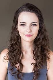 Maria Vos as Call Trace Officer