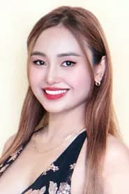 Zel Fernandez as Pia