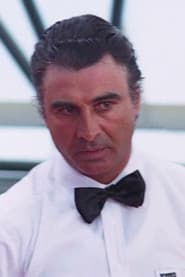 Vincenzo Maggio as Gladiator (uncredited)