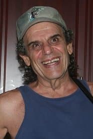 Jay Rasumny as Street Vendor (uncredited)