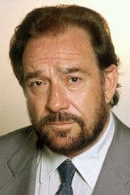 Ugo Tognazzi as Raffaello Mascetti