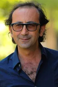 Giovanni Esposito as Antonio