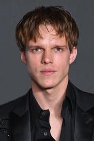 Finn Bennett as Bobby