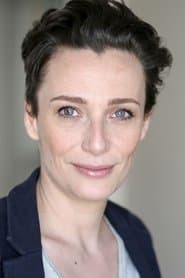 Caroline Bourg as Fred
