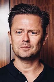 Fredrik Wikingsson as Yacht Passenger