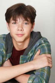 Shylo Molina as Sebastián Cannon