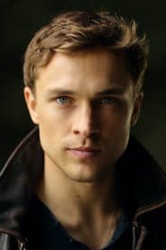William Moseley as Peter Pevensie