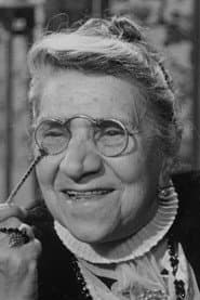 Amalia Pellegrini as Nannina (uncredited)