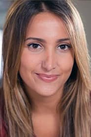 Renata Ribeiro as Journalist