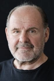 August Schmölzer as Dieter Reeder