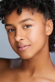 Janae Holster as Dancer