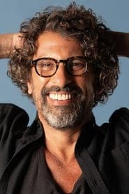 Milhem Cortaz as Capitão Fabio