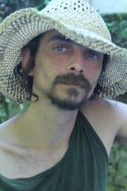 Erick Oliveira as Marcinho
