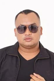 Adi Sudirja as Yanto