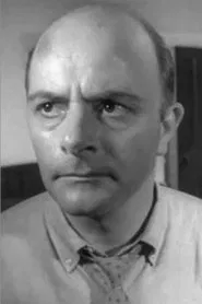 Karl Hardman as Harry Cooper