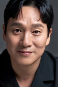 Lee Ju-won as President Seong