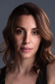 Nádia Santos as Batchata Student