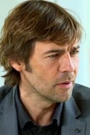 Fabrice Josso as Roger