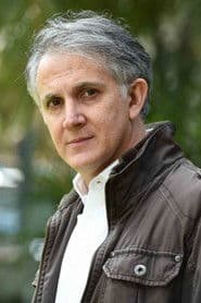 Giancarlo Cosentino as Waiter Ernesto