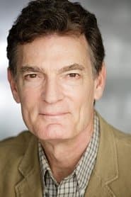 Mark Capri as Officer M'kae (Captain Needa's Communications Officer) (uncredited)