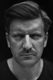 Maciej Kowalewski as Boy (uncredited)
