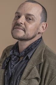 Matheus Nachtergaele as Sandro Cenoura - Carrot