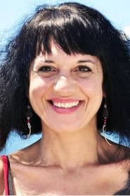 Evelyne Bouvier as Little Girl's Mother (voice)