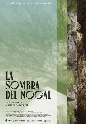 La sombra del nogal poster
