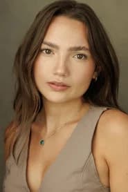 Hannah Gracie as Paisley