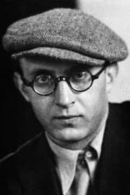 Curt Siodmak as Working Man (uncredited)