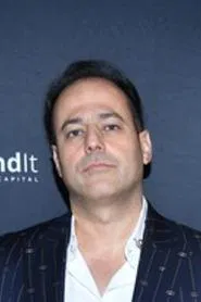 Joel Cohen as Agent Richter