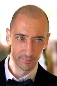 Florian Delain as Orderly (uncredited)