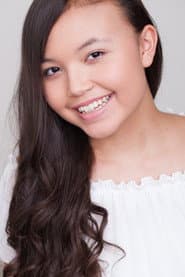 Eden Estrella as Samantha Hobbs