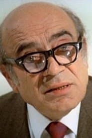 Gianfilippo Carcano as Don Baravelli