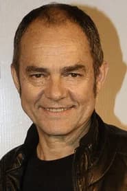 Carlos Santamaría as Eugenio Tirabosco