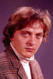 David Hemmings as Cassius