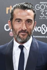 Luis Zahera as Sr. Howland
