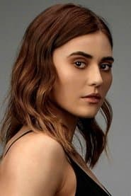 Dani Klupsch as Carrie