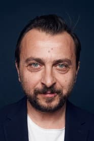 Ali Atay as Ali