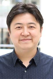 Oolongta Yoshida as Sugita (voice)