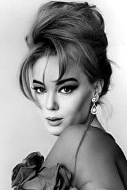 Edy Vessel as Hedy, The Model