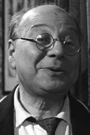 Enzo Petito as Storekeeper