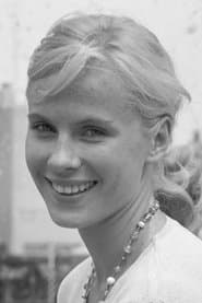 Bibi Andersson as Mia