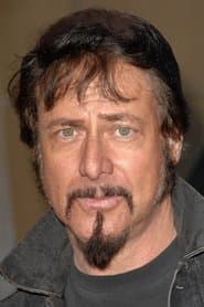 Larry Bishop as Larry Gomez