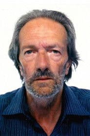 Giorgio Carminati as Priest