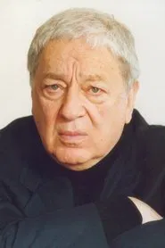 Paolo Bonacelli as Monsignore