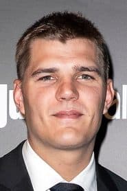 Chris Zylka as Flash Thompson